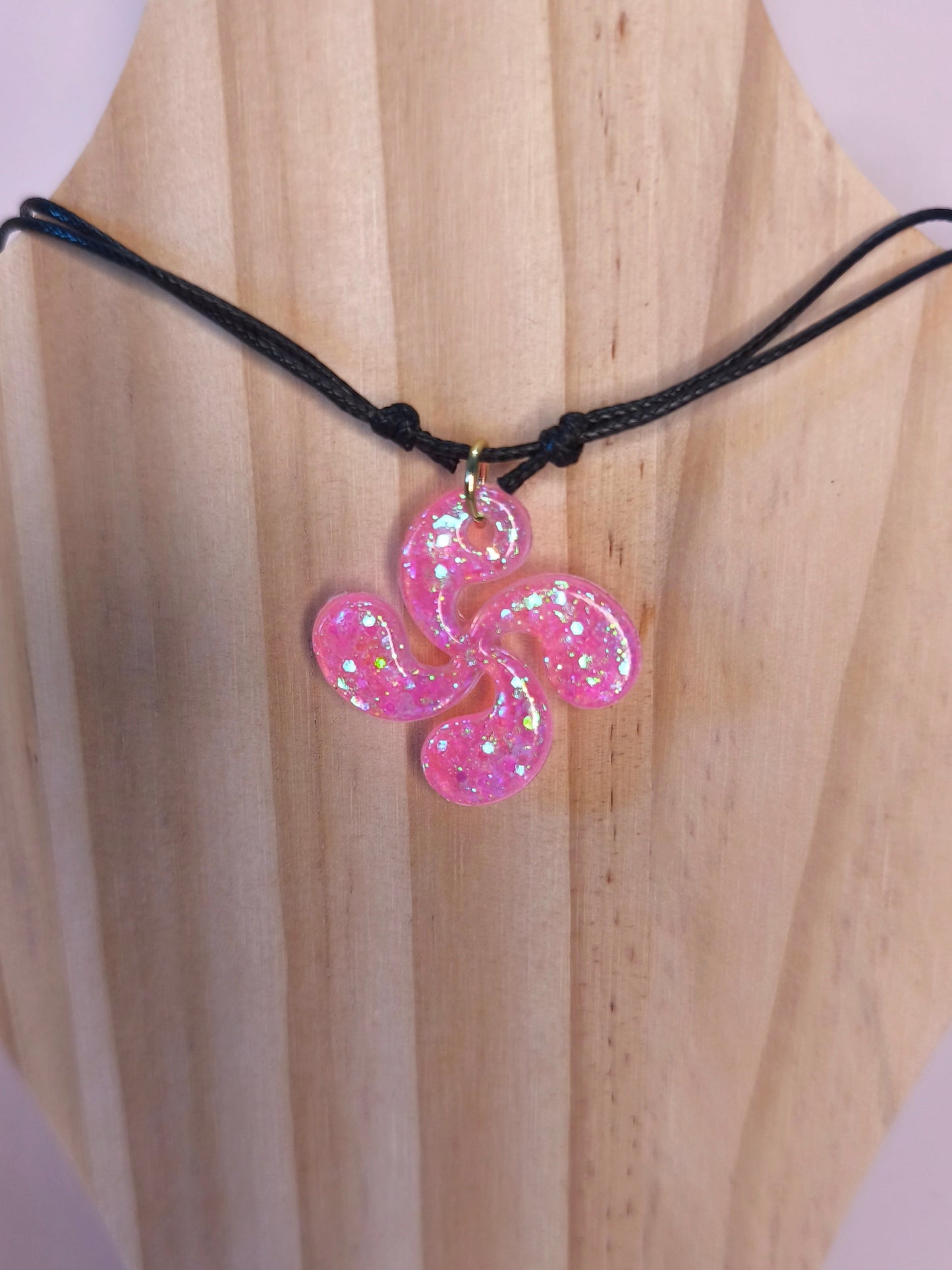 Collier "Hegoa"