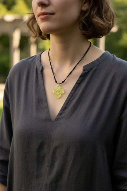 Collier "Domeka"